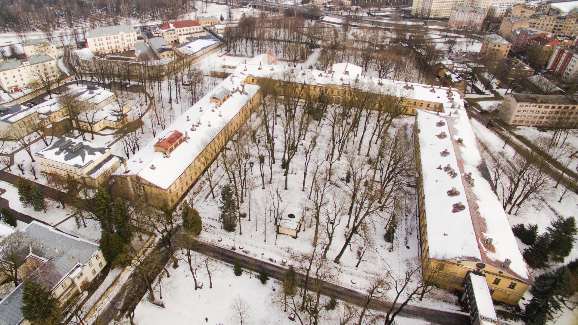 Upes iela 1a no augshas 1