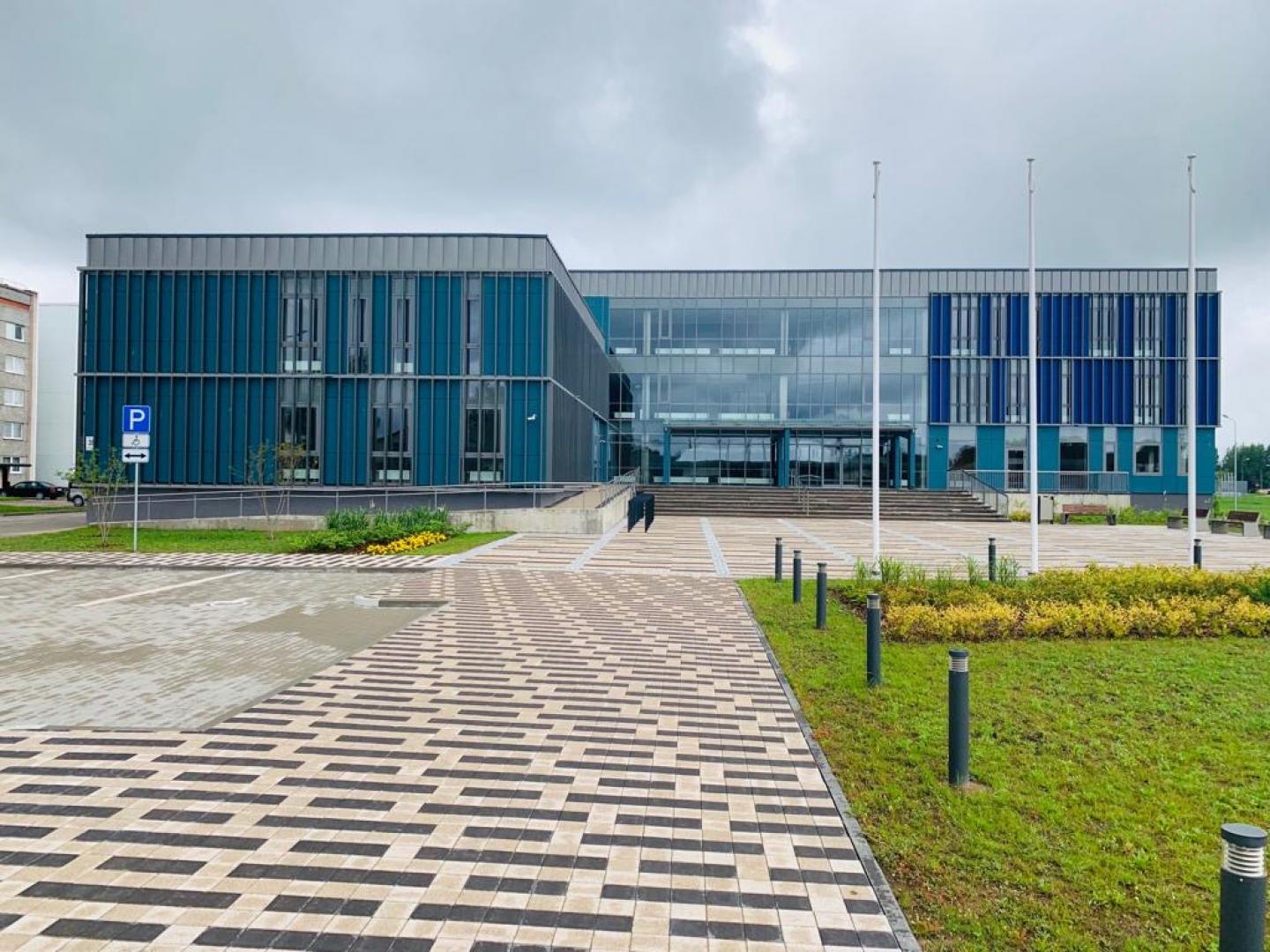 b012f8ed 0937 4508 b665 1993cb5d9fae2