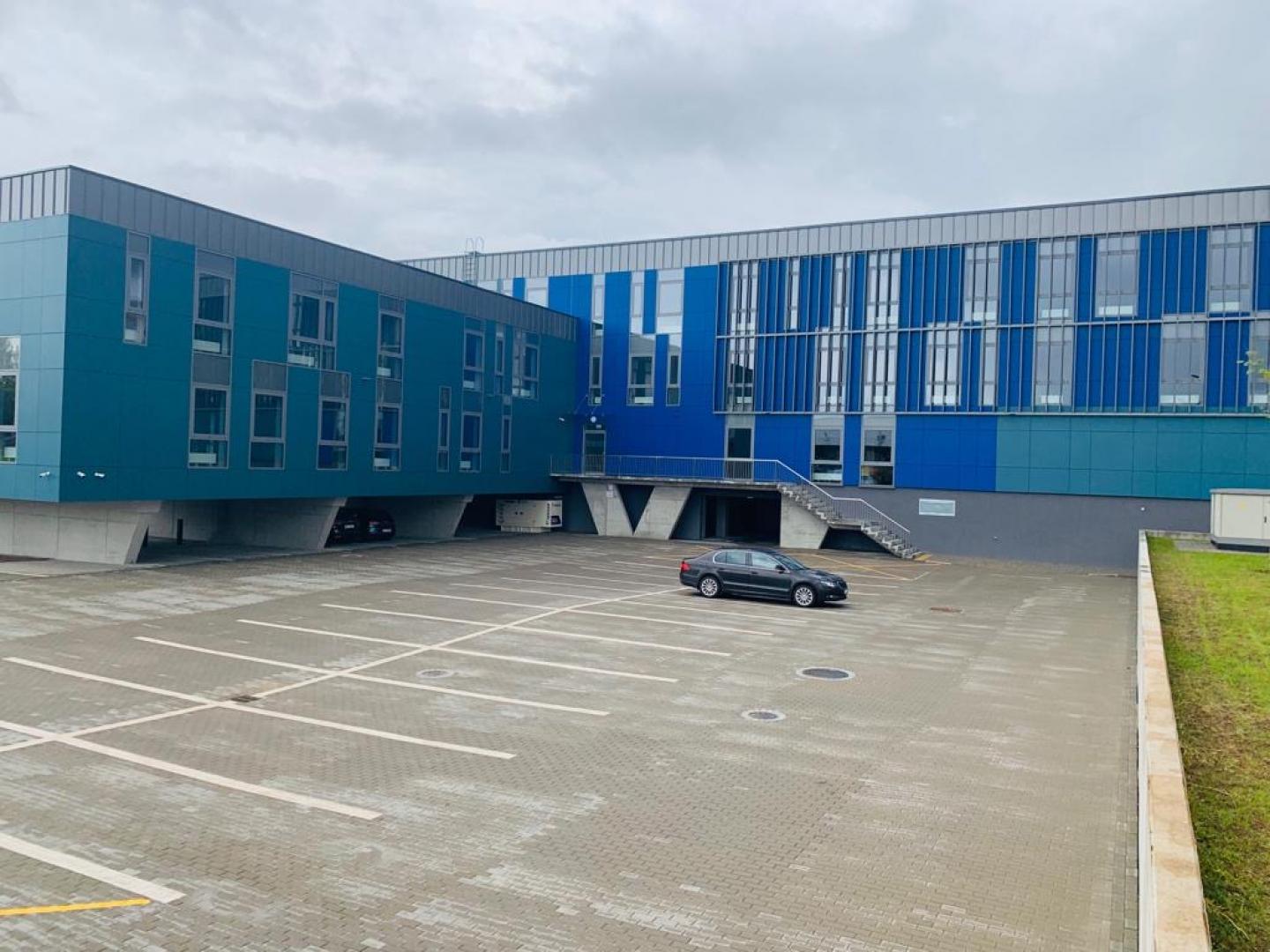 dab8035c 2b48 4f06 9d14 19707d779e84